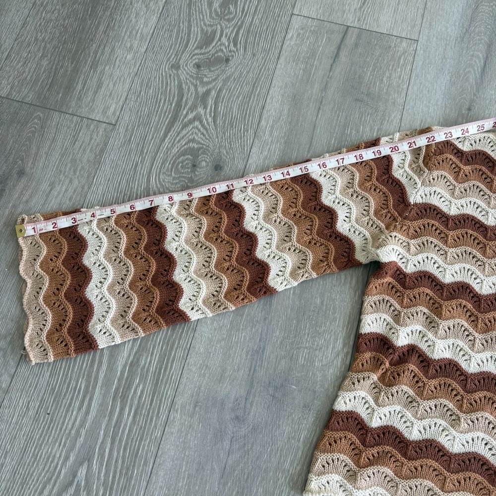 NWT Olivia Grey Womens Tan Multi Chevron Striped Open Knit Sweater Size M - Picture 12 of 13